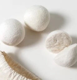 Geniet Van Gemak® | Herbruikbare Wollen Drogerballen | Wasbollen | Schaapswol | Duurzame En Energiebesparende Wasballen | 6 XL Drogerballen -Dagelijkse Benodigdheden Verkoop 1159x1200