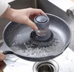 Afwasborstel Met Zeepdispenser – Met 3 Verschillende Opzet Stukken – Inclusief Houder – Grijs – Afwas Borstel Zeepreservoir – Zeep Handborstel – Doseerpomp – Afwasmiddel Dispenser – Navulbaar 10 Afwasborstel Met Zeepdispenser – Met 3 Verschillende Opzet Stukken – Inclusief Houder – Grijs – Afwas Borstel Zeepreservoir – Zeep Handborstel – Doseerpomp – Afwasmiddel Dispenser – Navulbaar -Dagelijkse Benodigdheden Verkoop 1200x1168 1