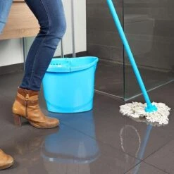 Secucare Anti Slip Spray 100ml - Antislip Voor Tegelvloeren -Dagelijkse Benodigdheden Verkoop 1200x1200 1074