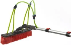 Aqua2Go Telescoopsteel 10,6 Meter - Lichtgewicht Aluminium - 40 Cm. Borstel - Ramen Wassen - Zonnepanelen 7 Aqua2Go Telescoopsteel 10,6 Meter - Lichtgewicht Aluminium - 40 Cm. Borstel - Ramen Wassen - Zonnepanelen -Dagelijkse Benodigdheden Verkoop 1200x761 2