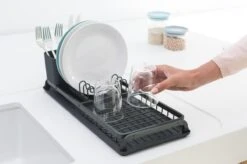 Brabantia SinkSide Afdruiprek Compact - Dark Grey -Dagelijkse Benodigdheden Verkoop 1200x799 10