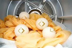 LuxerLiving Wasbol Set Van 6 - Droogt Tot 30% Sneller - Wasverzachter - Droger Ballen - Dryer Balls - Ecologisch - 100% Wol -Dagelijkse Benodigdheden Verkoop 1200x800 2