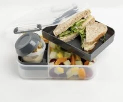 Lunchbox - Broodtrommel Inclusief Sausbeker - 3 Compartimenten - Saladebox - Brooddoos Met Yoghurtpotje 11 Lunchbox - Broodtrommel Inclusief Sausbeker - 3 Compartimenten - Saladebox - Brooddoos Met Yoghurtpotje -Dagelijkse Benodigdheden Verkoop 1200x995